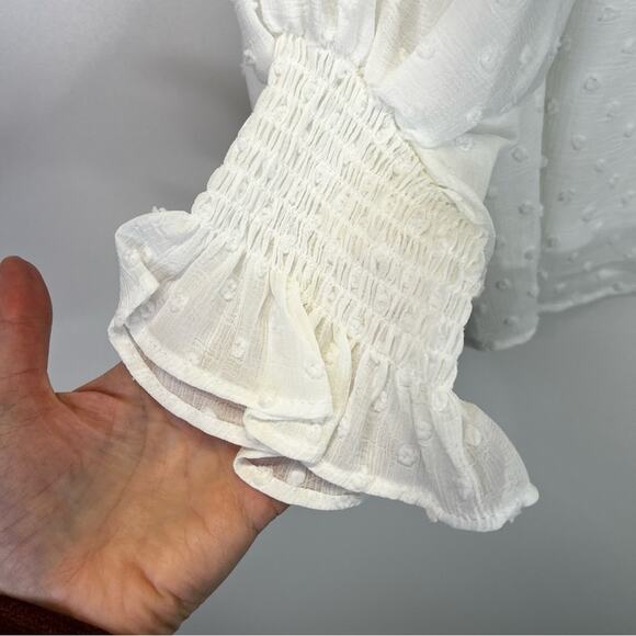 Vince Camuto V-Neck Swiss Dot blouse soft ecru - S - Picture 6 of 12